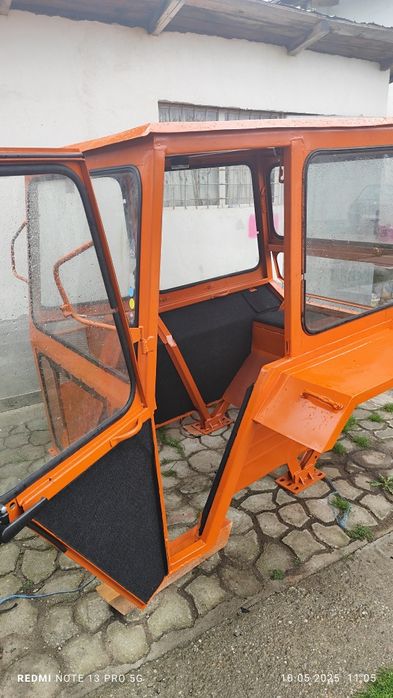 Vând Cabina tractor U650