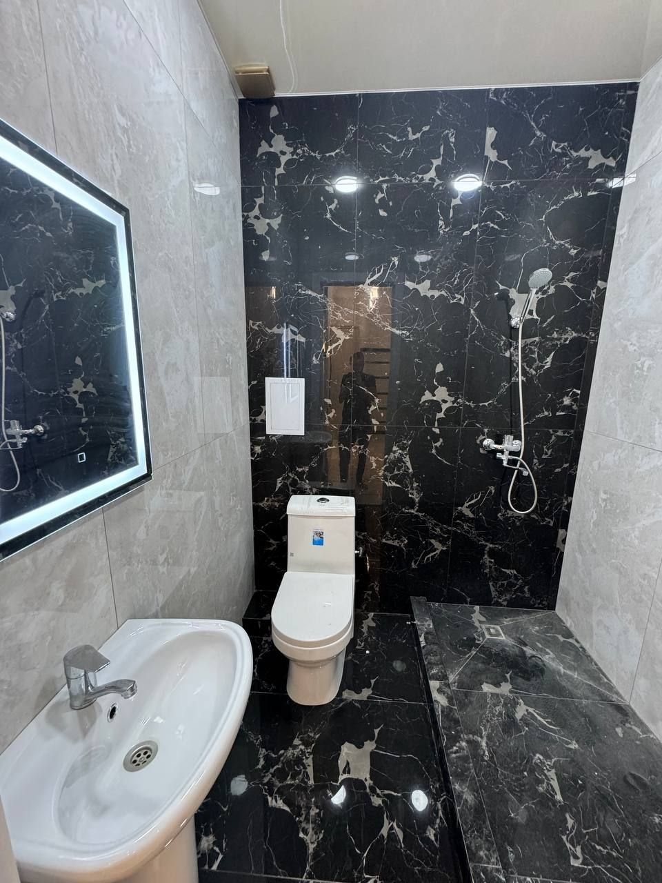 Юнусабад 4 квартал 2/1/9 (53²) продаётся новостройка Шохсарой