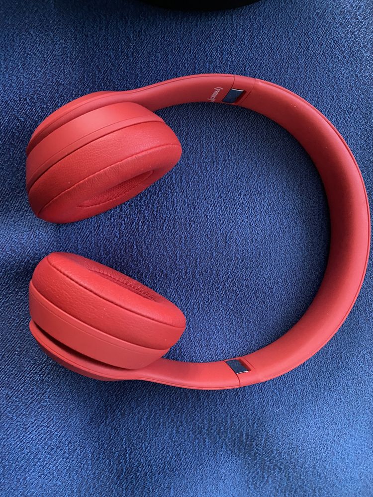 Beats solo 3 wireless( чисто нови оригинални )