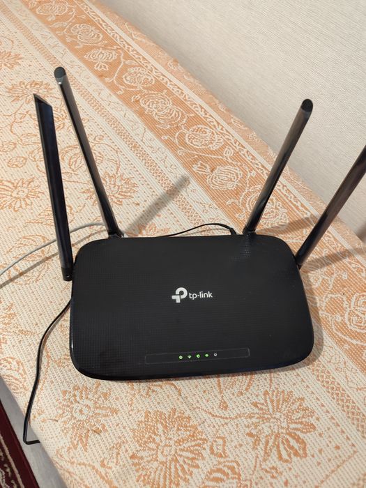 Wi-Fi роутер TP-LINK Archer VR300.