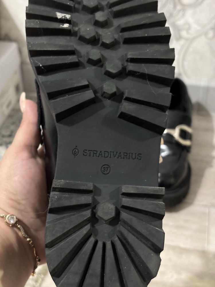 Лоферы Stradivarius