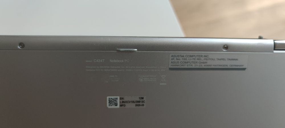 ASUS Chromebook Flip C434T