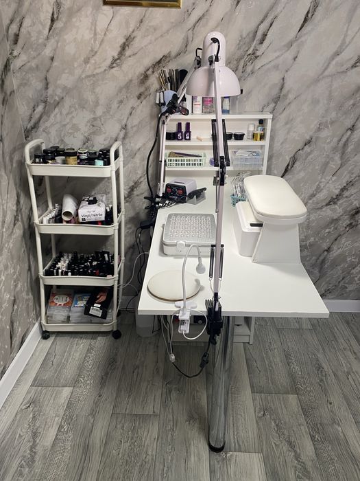 Продам всё для маникюра