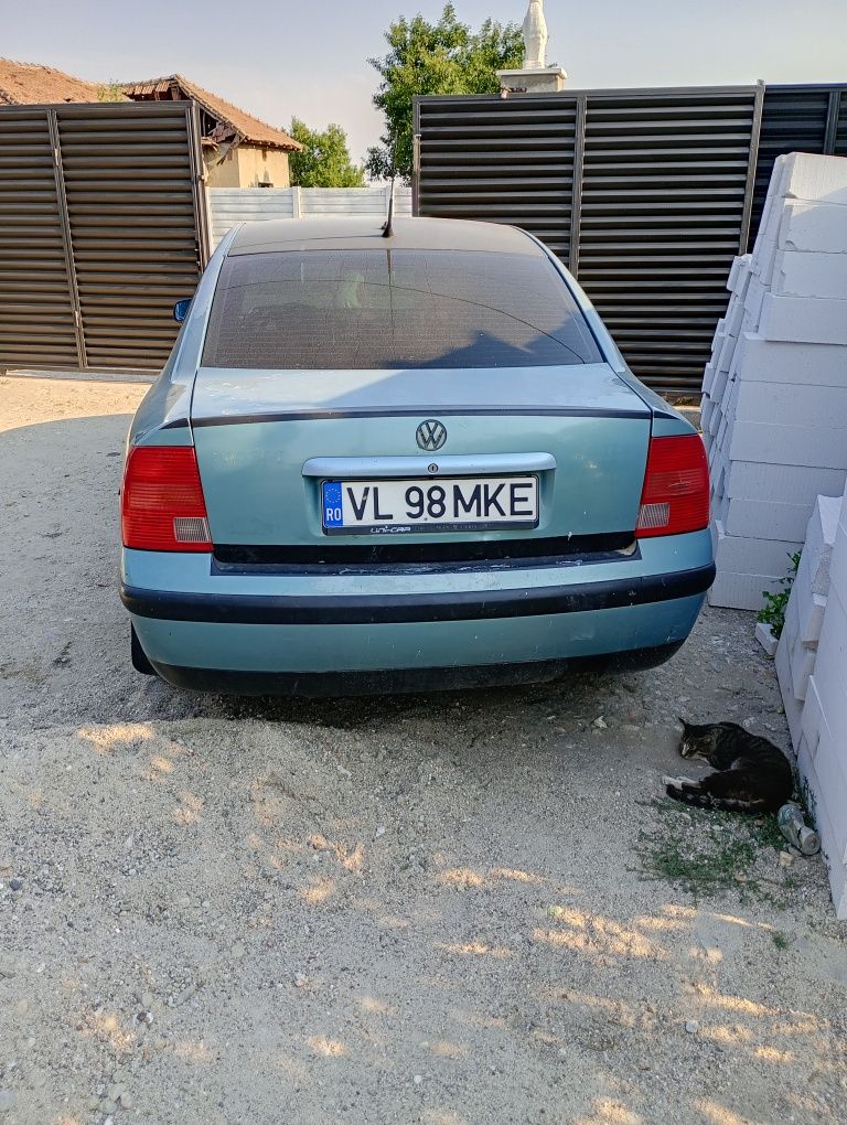 Vând Volkswagen passat