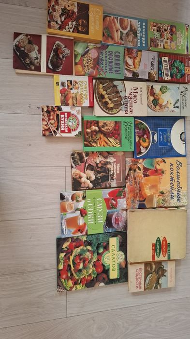 Продам книгитс рецептами от 500тг