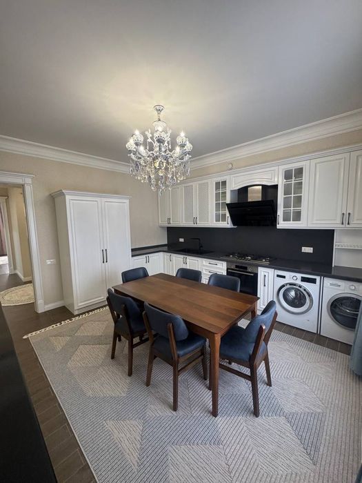 Продоется 3-х комнатная квартира в Ж/К Gabus. 1 этаж, 148 м2.