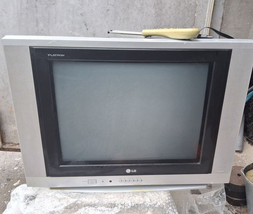 Продам телевизор LG