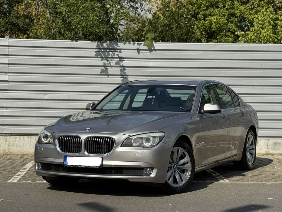 BMW SERIA 7 740d xDrive L– 146.000 km – impecabil, fără accidente
