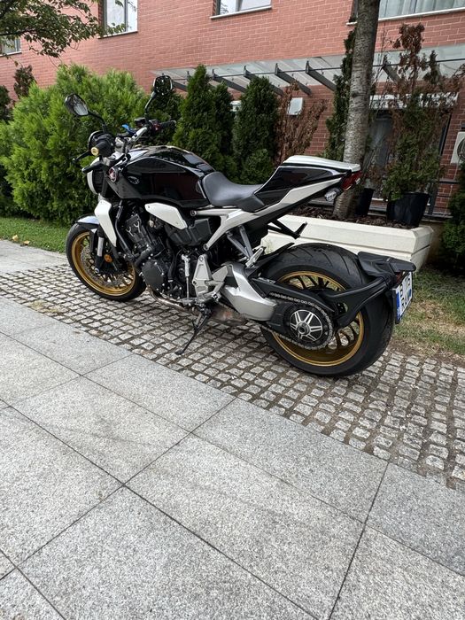 Honda CB1000R 03.2023 5000 km in garantie pana in 2027