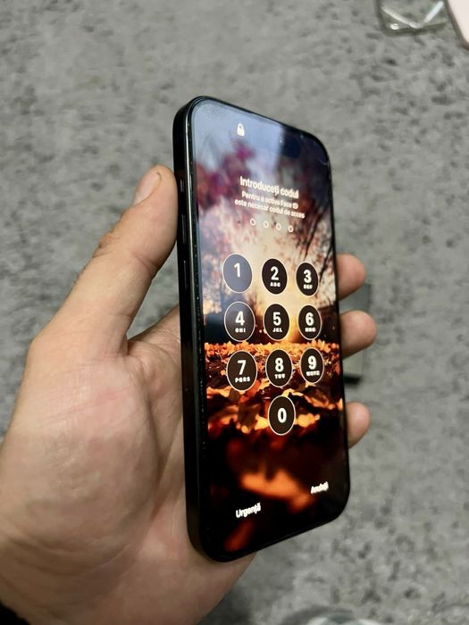 Vand iphone 15 pro 256 GB