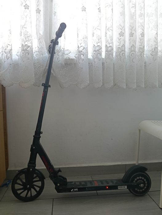 Trotineta electrica,8+ ani,16km