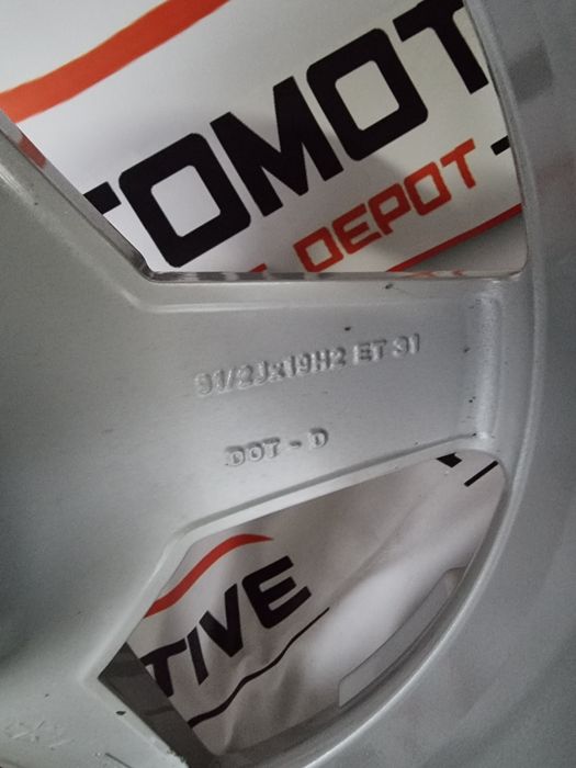 Janta 19 spate Mercedes SL Class R230 dupa 2009 cod A2304015302 NOUA