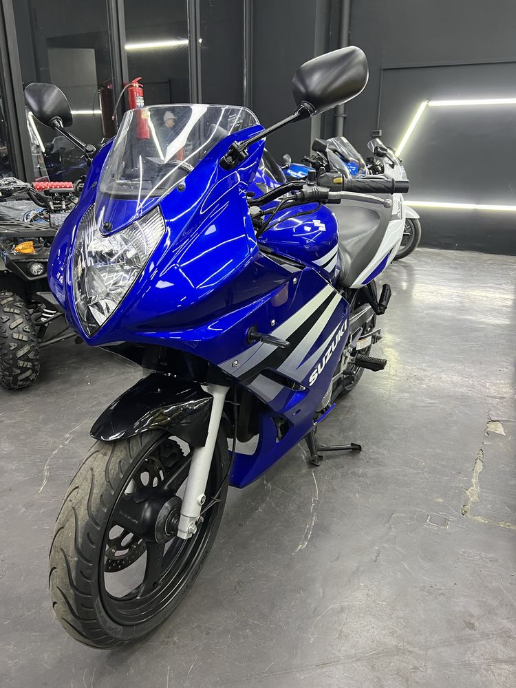 Мотоцикл Suzuki GS500F Свеже Доставлен из Европы! В Хорошем Состоянии!