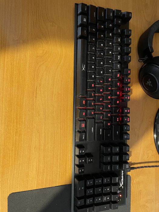 Геймърска клавиатура Hyperx Alloy fps brown switch