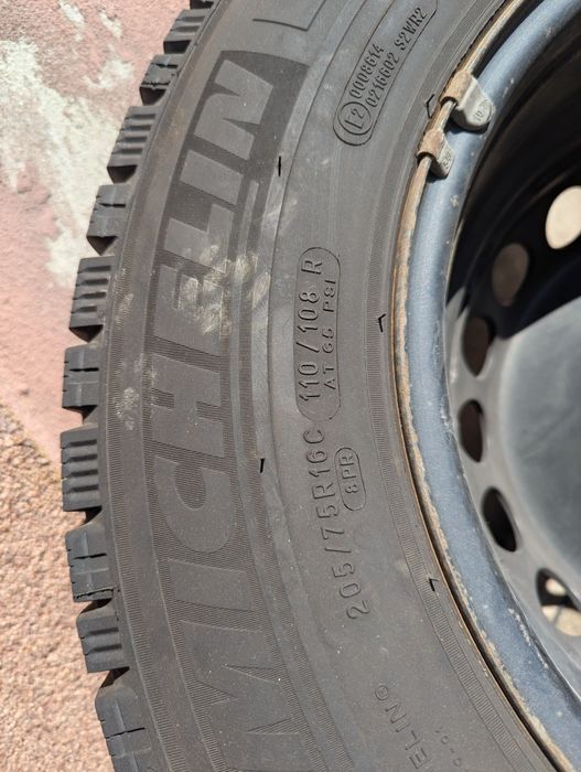 Vând jante 16" cu anvelope crafter sprinter master