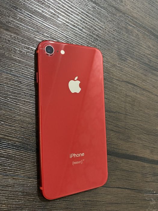 iPhone 8, 64GB (RED)