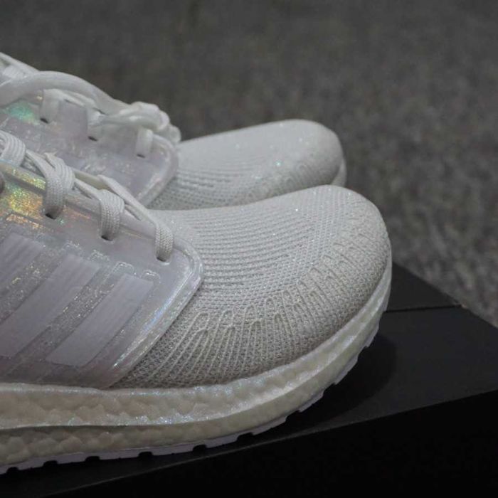Оригинални маратонки * ADIDAS ULTRABOOST 20  Pearl  * EU42 ,43 1/3