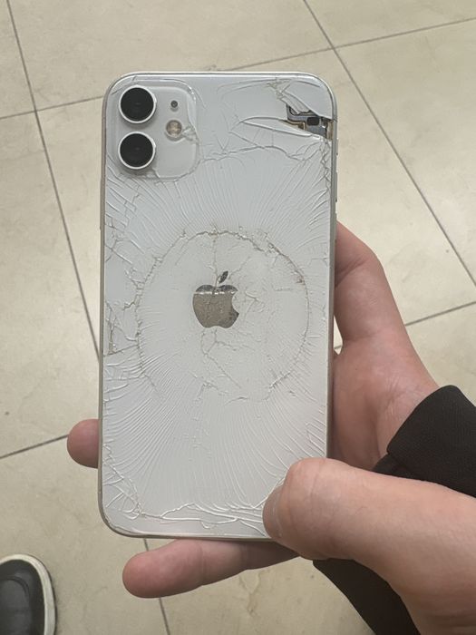 iphone 11 продаю срочно