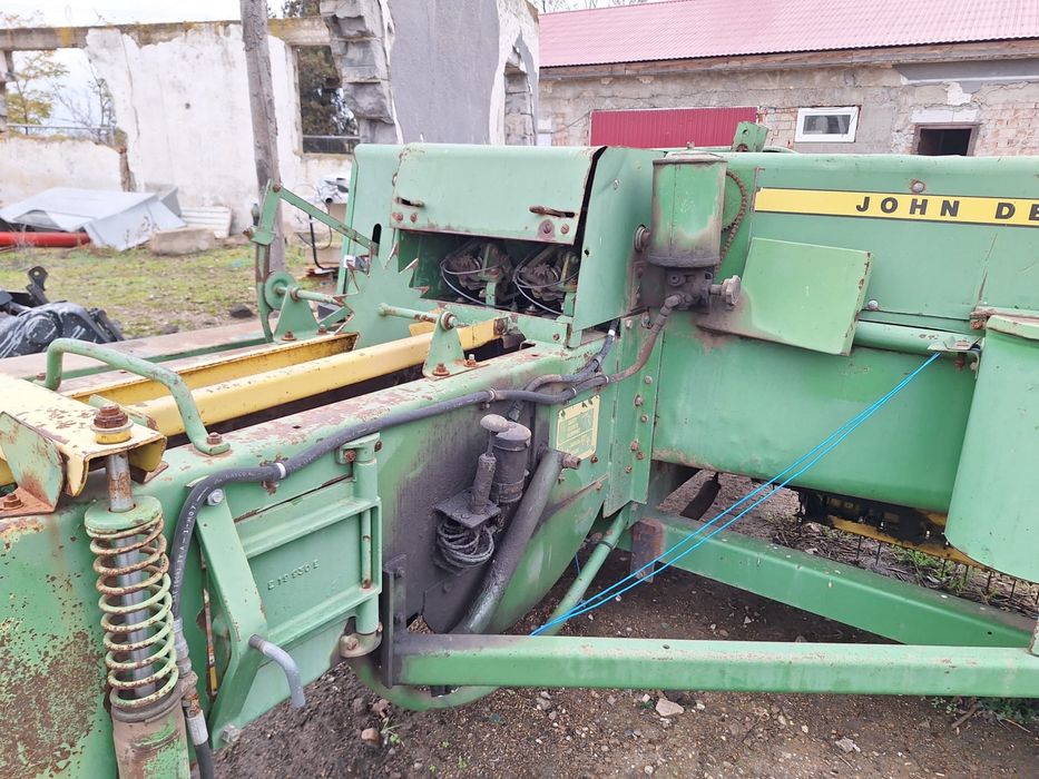 Balotiera john deere