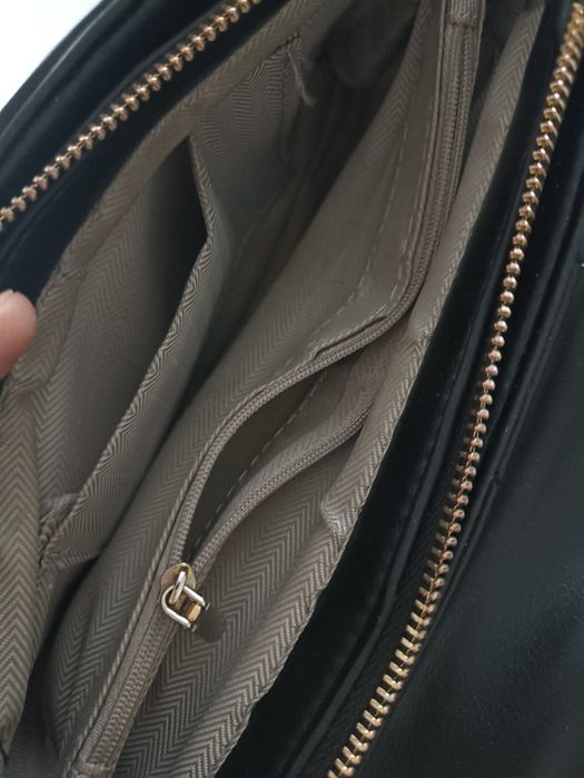 Сумка женская черная с ремешком цепь