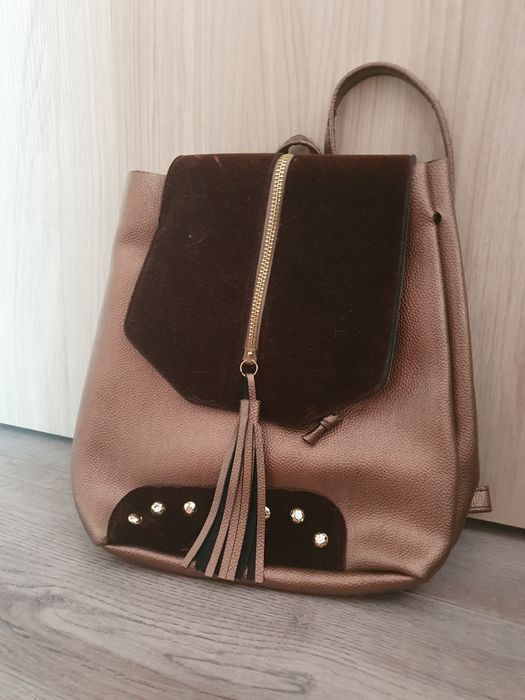 Дамски чанти / раници