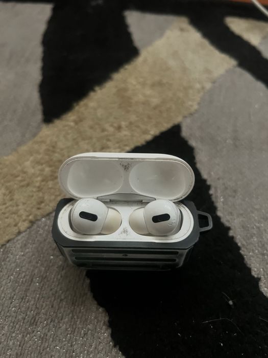 Продам airpods 2 prо оригинал