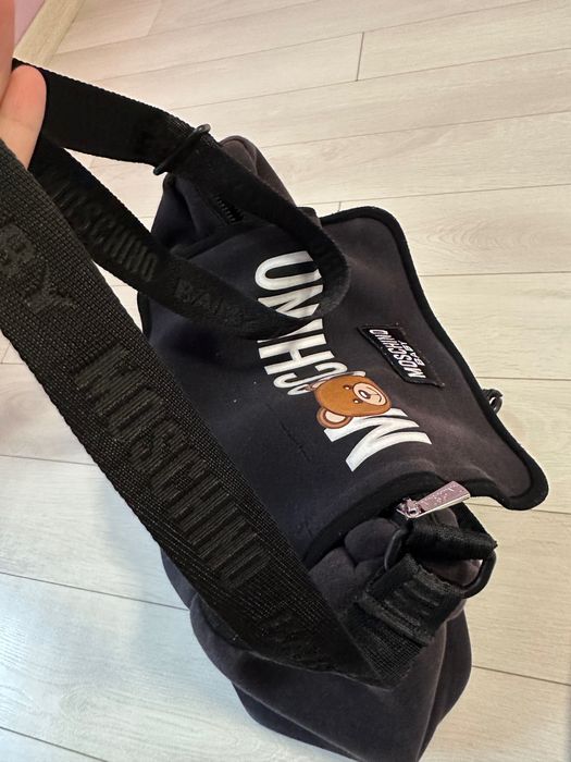 Бебешка чанта за количка love moschino