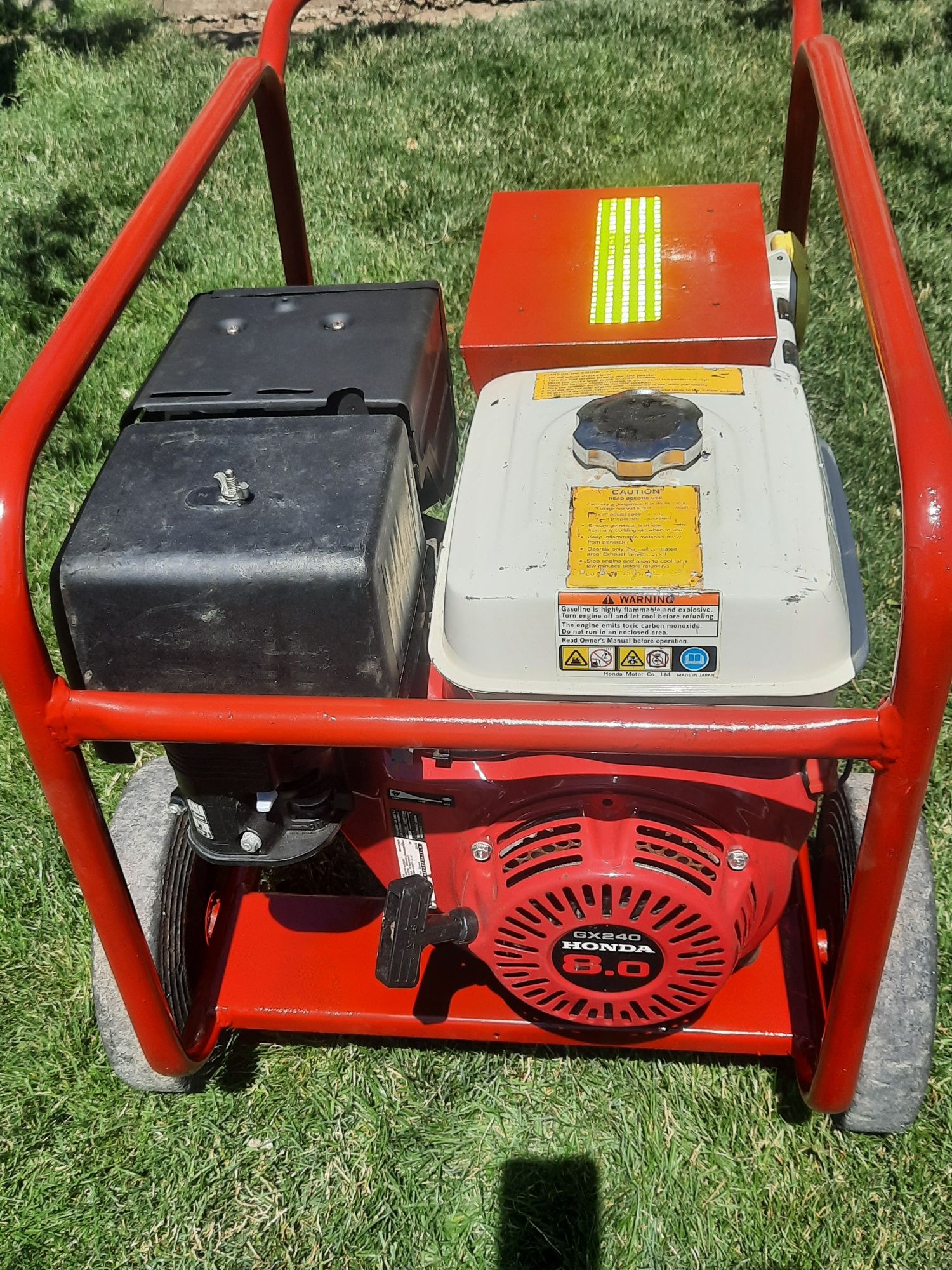 Generator Honda original,4,1kwa, curent electric 220v