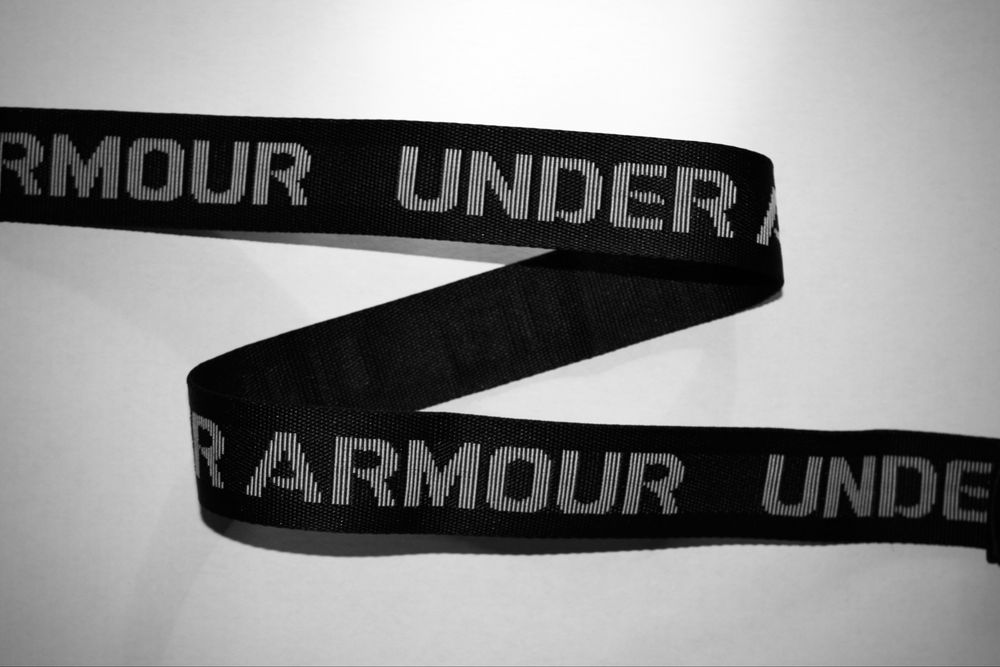 *НОВА* Чантичка Under Armour Loudon Waist Bag Xbody