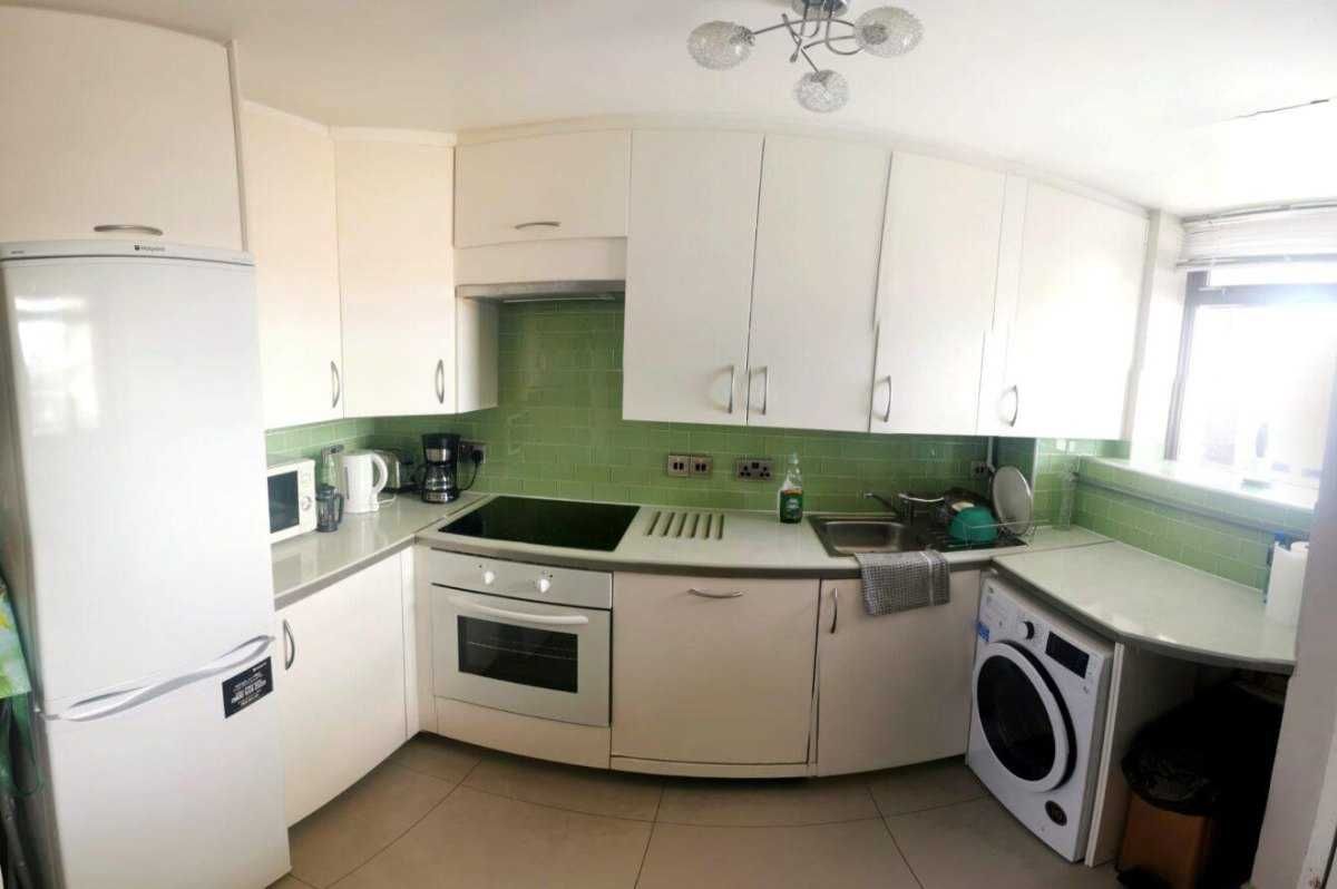 Дава се под наем Едностаен апартамент в София, Център - 45 кв.м за 306 € - Снимка #1