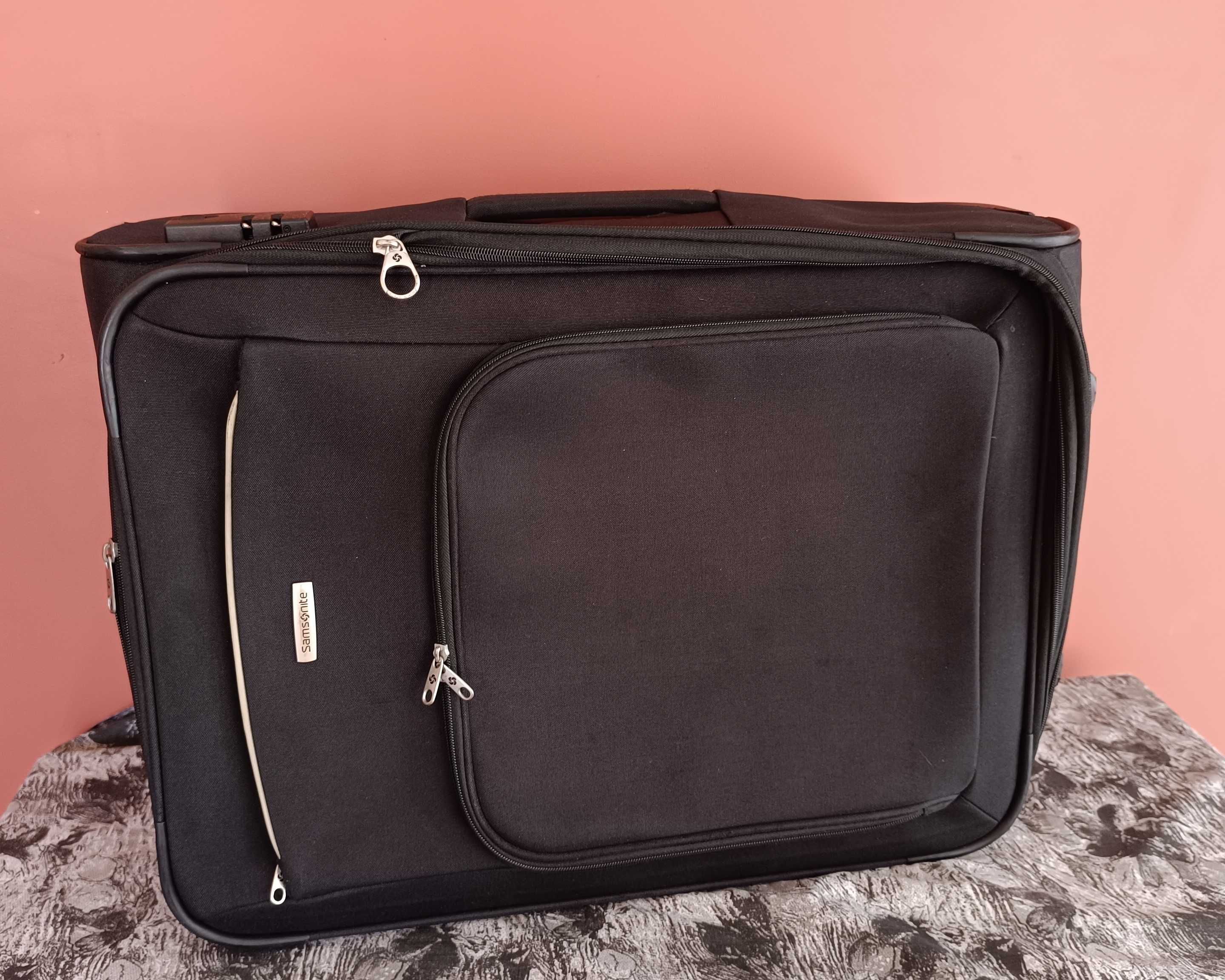 Samsonite-Много Запазен