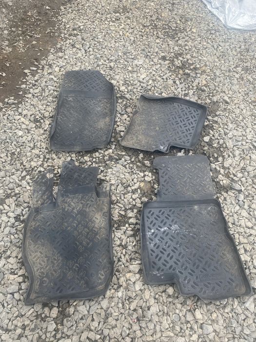 автоковрики резиновые