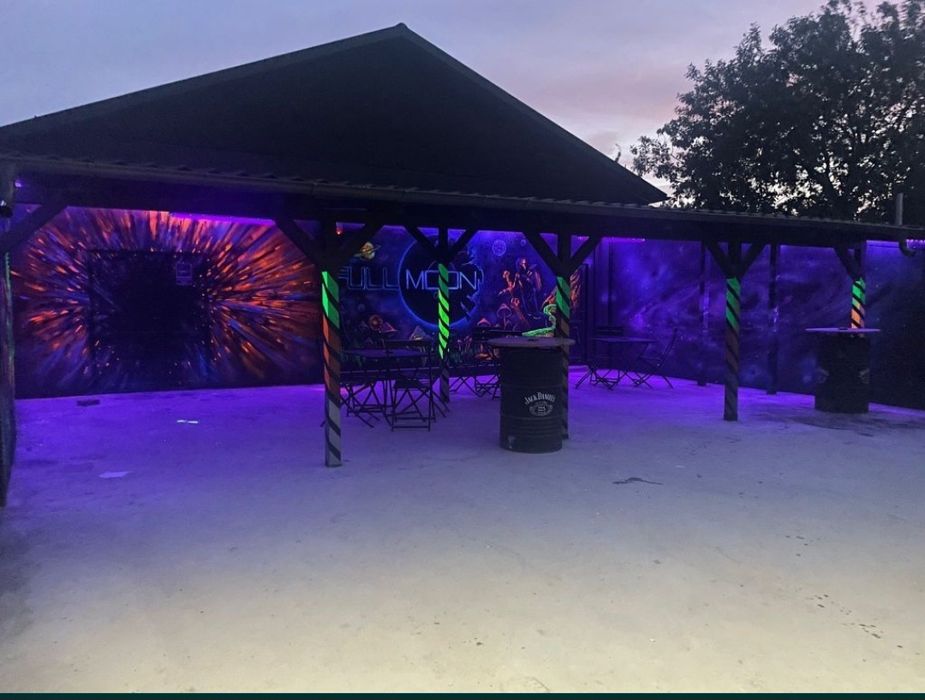 De vânzare discotecă club