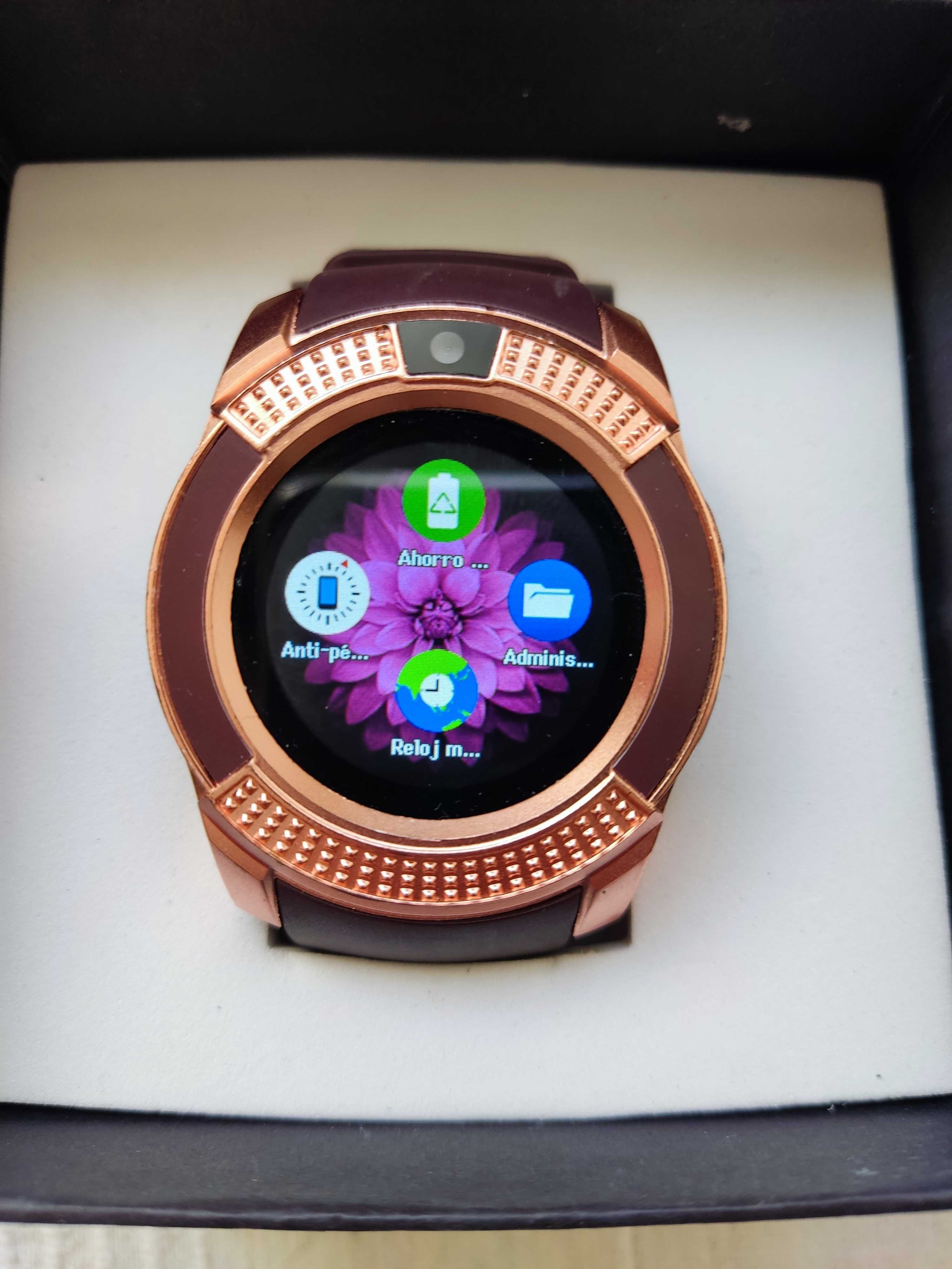 Сензорен смарт часовник, SIM карта, камера, bluetooth функция, аларма
