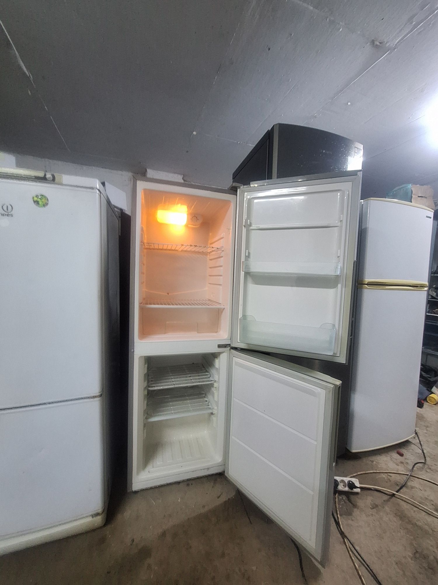 Холодильник разные цена