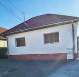 Casa de vanzare 4 camere/ cartierul florilor