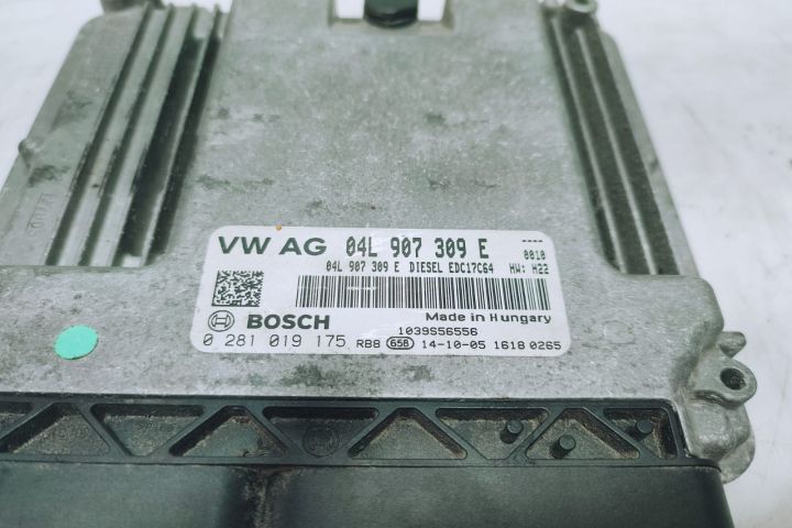 Calculator motor ecu 1.6 tdi cxm 04l907309e 0281019175 Audi A3 8V seria