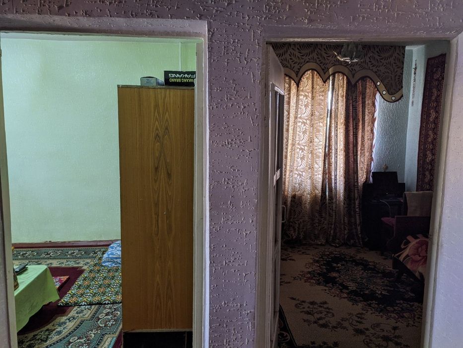 Катта квартира сотилади