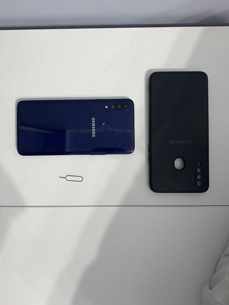 Samsung A20s б/у