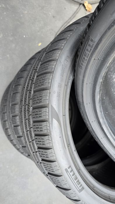 4 anvelope iarnă Pirelli 245/35/19