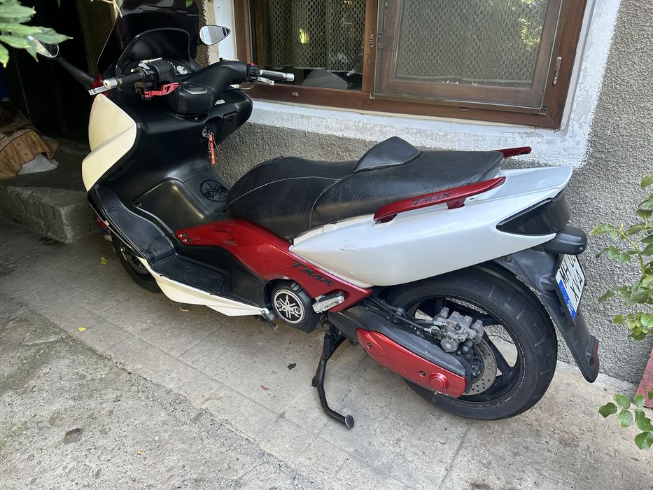 Yamaha t max scuter