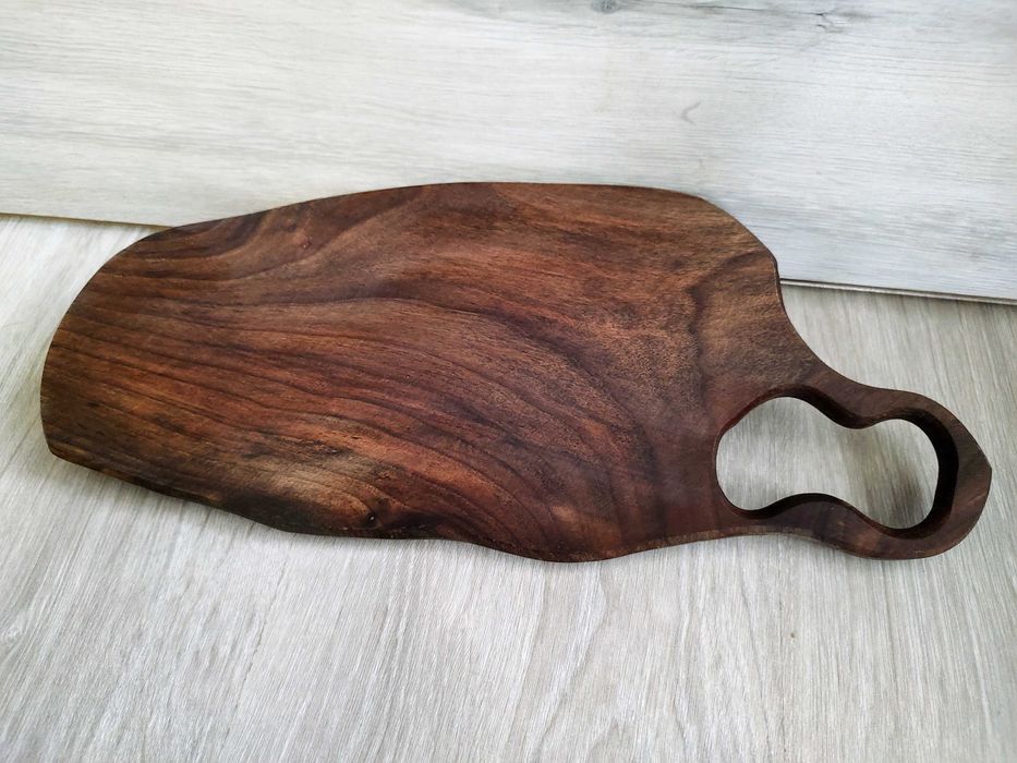 Дъска за сервиране или рязане на мезета