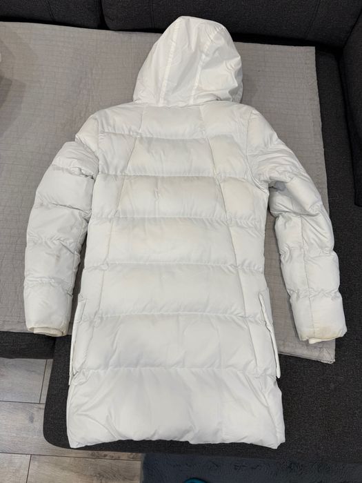 Пуховик женский белый. Производство Германия