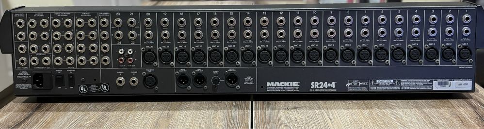 Mackie SR 24.4 VLZ mixer (Маки) смесителен пулт
