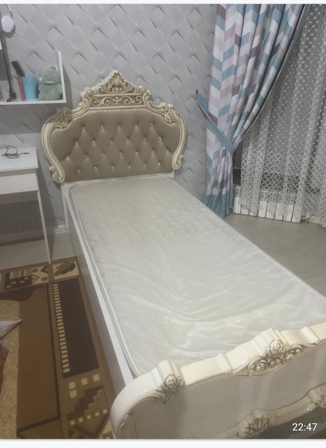 Продам кровать Шах. В хорошом состояний.