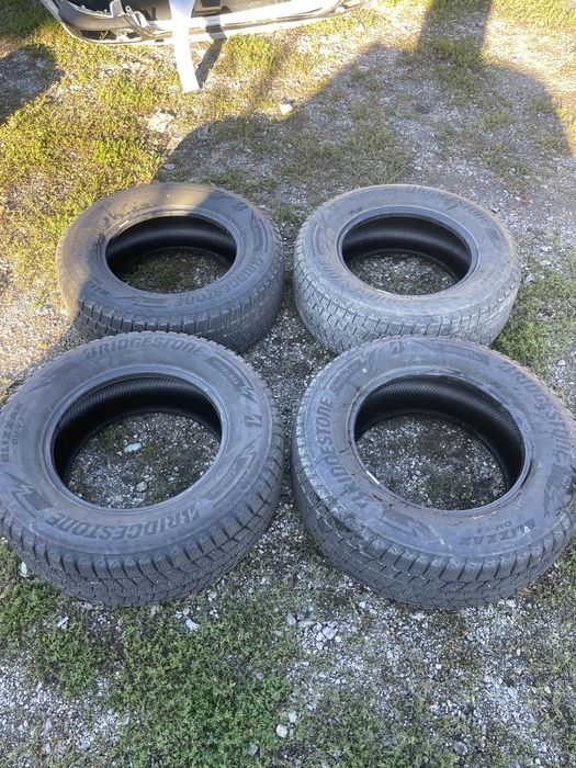 Гуми за джип Bridgestone Blizzak DM-V3 265/65/17