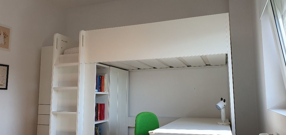Vând pat supraetajat IKEA Smastad - ca NOU!