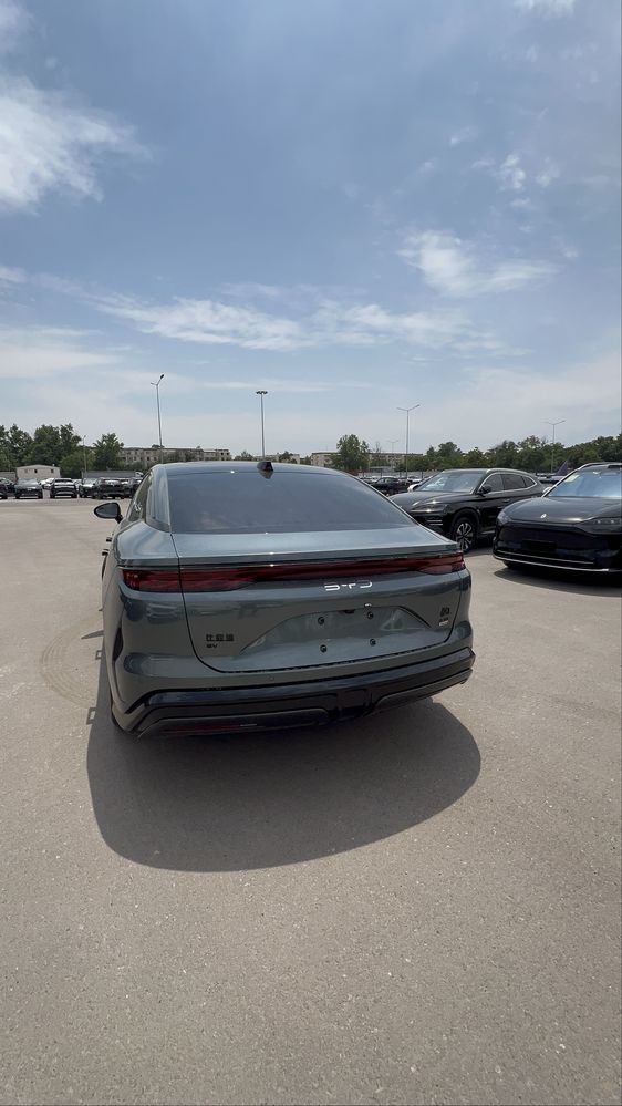 Byd Han L 2,7secund 100gacha