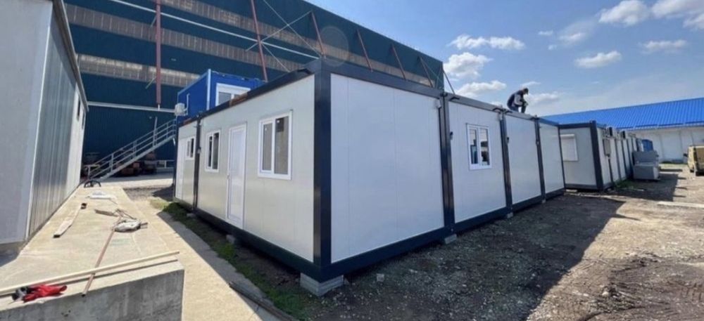 Containere modulare și garaje auto