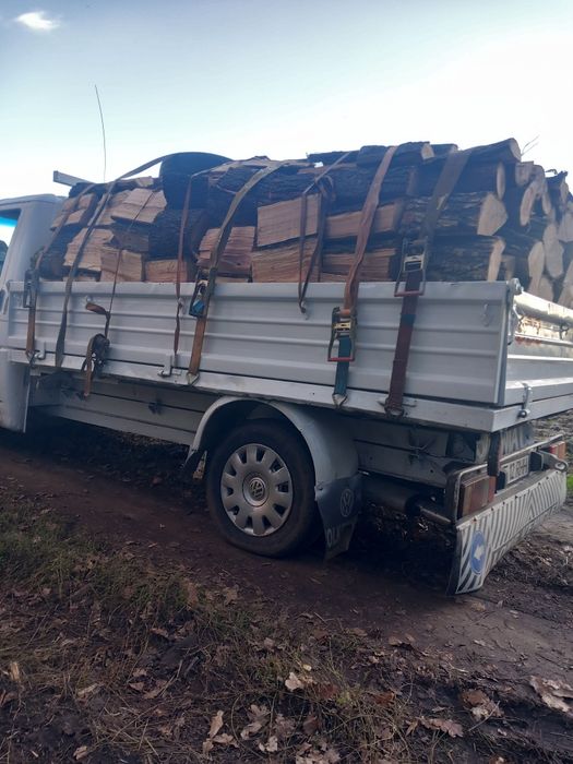 Vând lemne de foc esență tare mă deplasez pe orice distanta